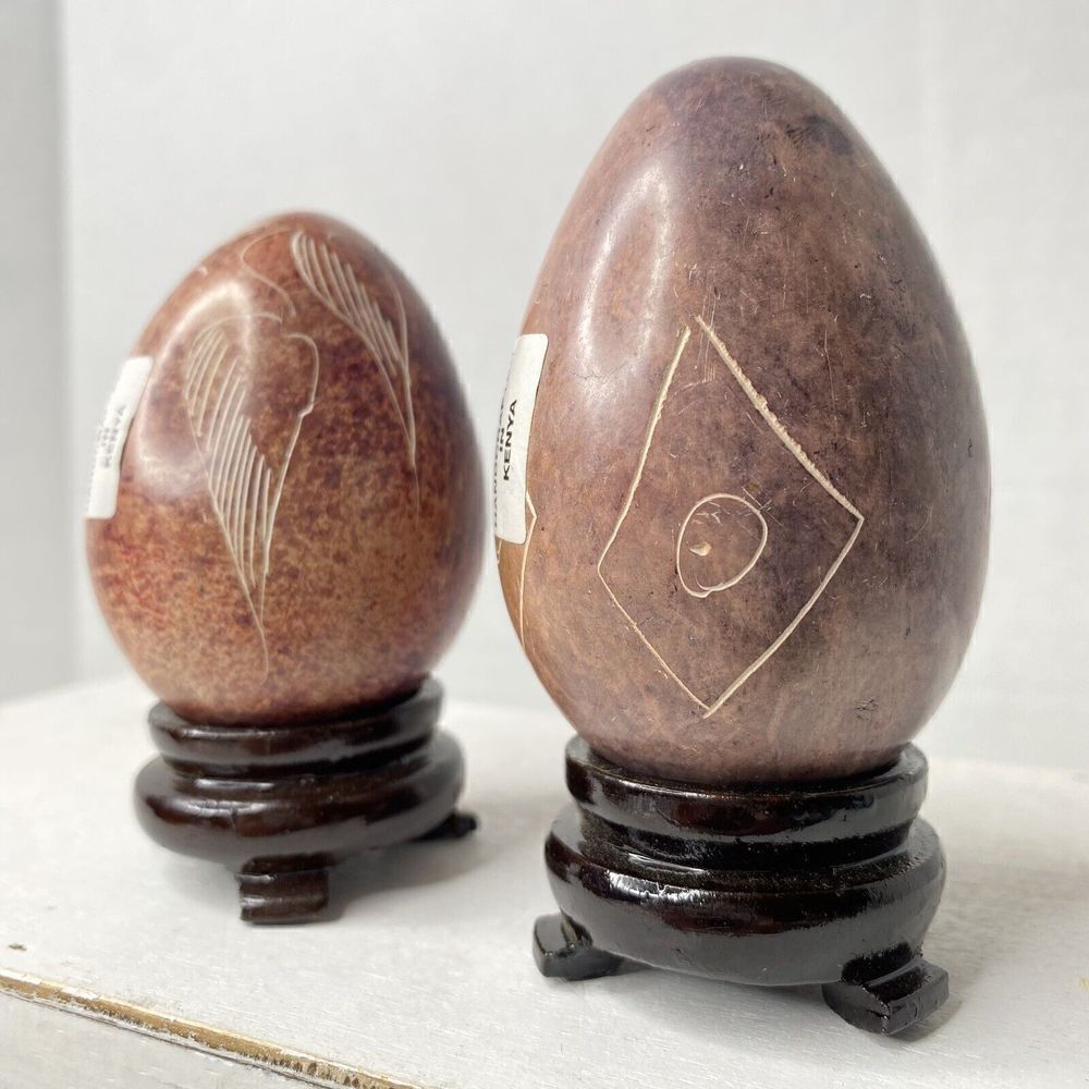 2 Vintage Carved Handcrafted Kenya Stone Soapstone Eggs Pink Mauve Black Purple
